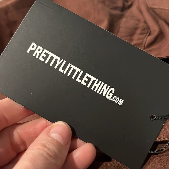 Pretty Little Thing NWT Elegant Brown Women's Button up Top - M - Picture 8 of 8